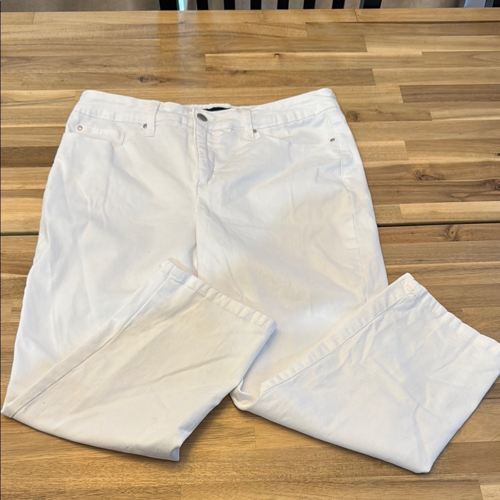 Charter Club Women's White Cropped Jeans - Size 10